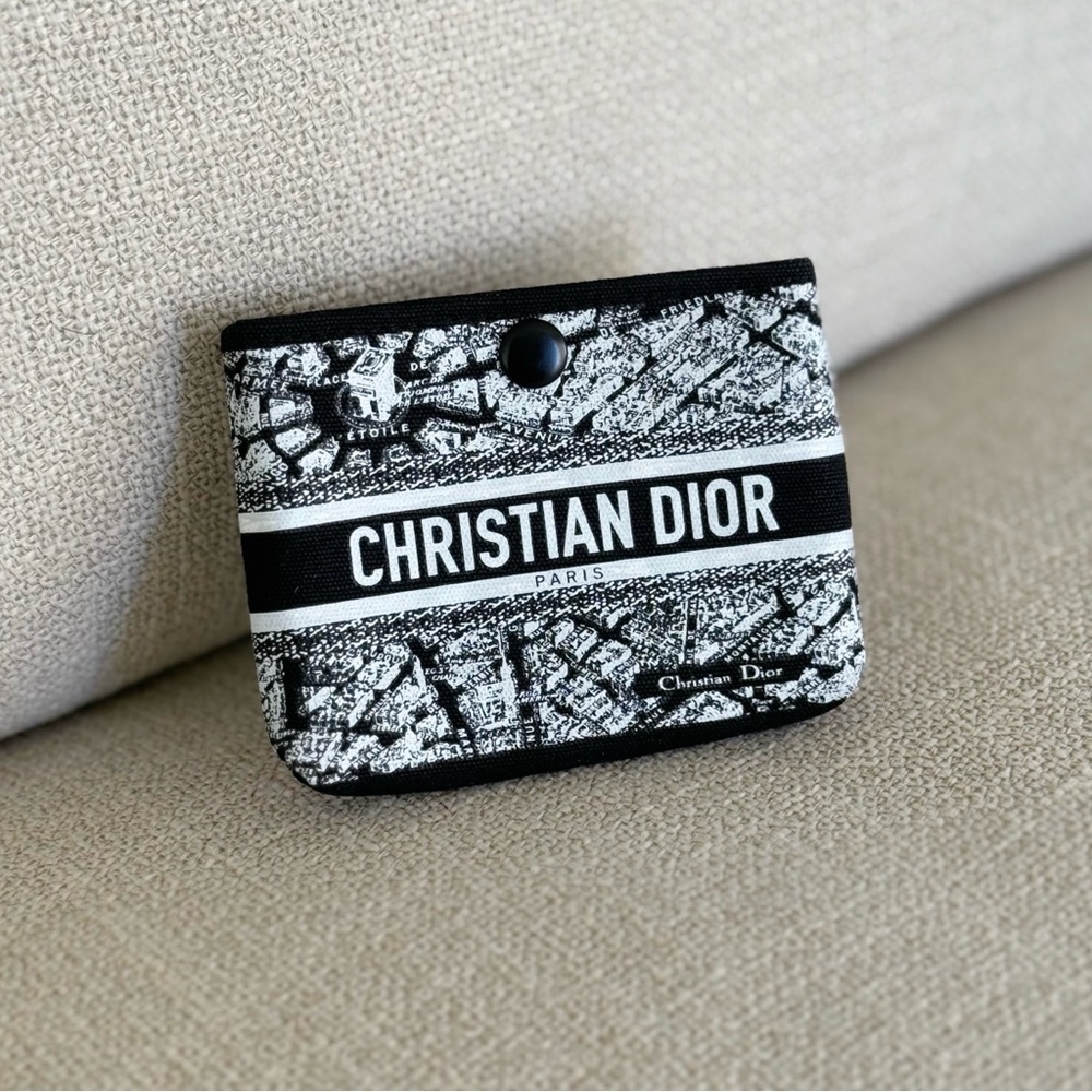 Dior Black Eyeshadow Bag with a bottom